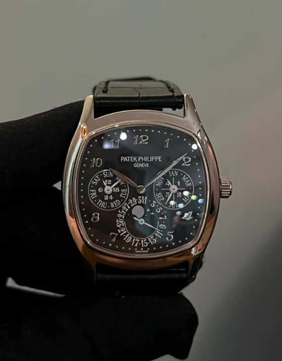 Patek Philippe Perpetual Calendar 5940G-010